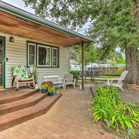 Relaxing Golden Getaway With Grill Less Than 1 Mi To Town! Exterior photo