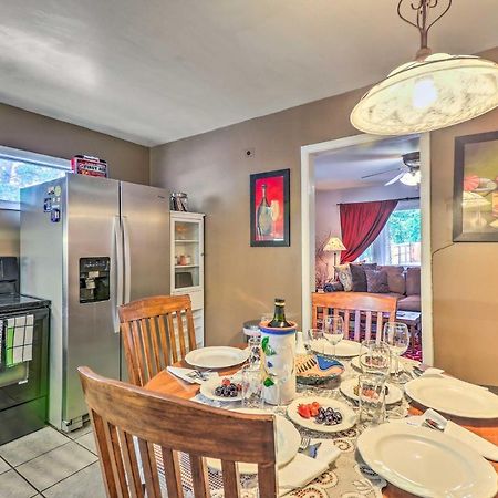 Relaxing Golden Getaway With Grill Less Than 1 Mi To Town! Exterior photo
