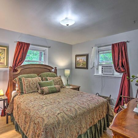 Relaxing Golden Getaway With Grill Less Than 1 Mi To Town! Exterior photo