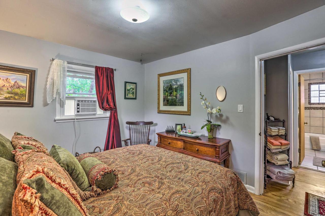 Relaxing Golden Getaway With Grill Less Than 1 Mi To Town! Exterior photo