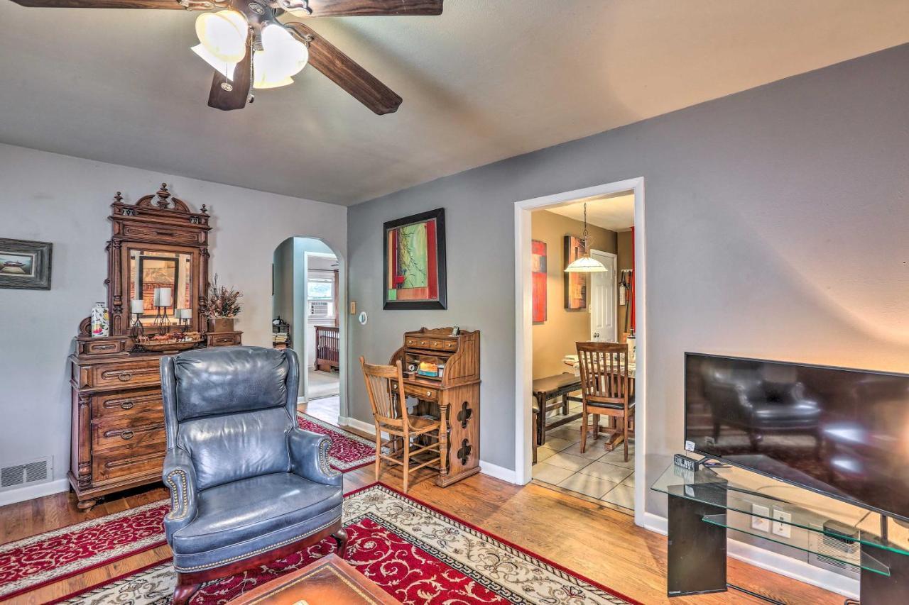 Relaxing Golden Getaway With Grill Less Than 1 Mi To Town! Exterior photo