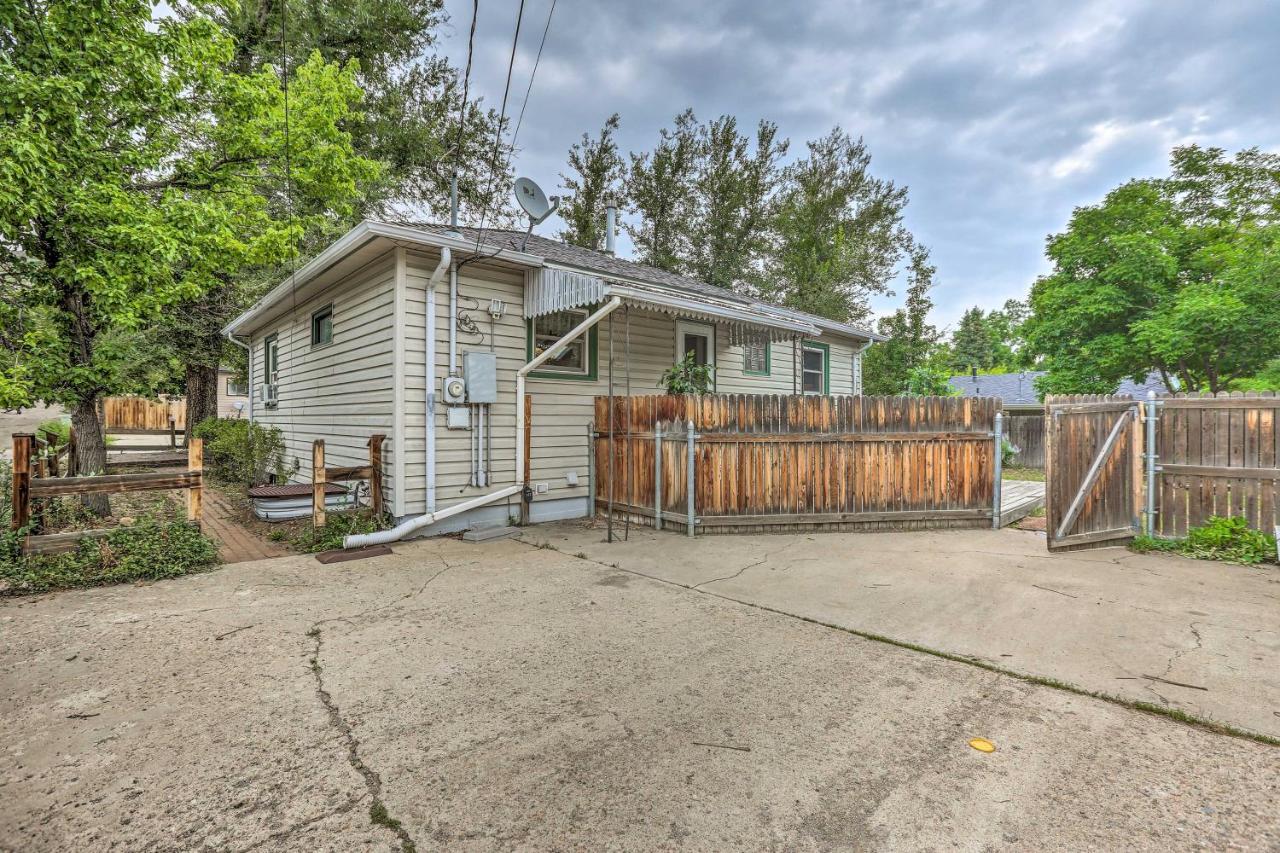 Relaxing Golden Getaway With Grill Less Than 1 Mi To Town! Exterior photo