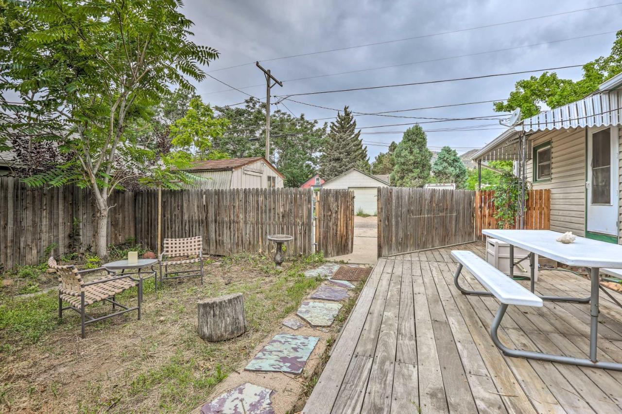 Relaxing Golden Getaway With Grill Less Than 1 Mi To Town! Exterior photo