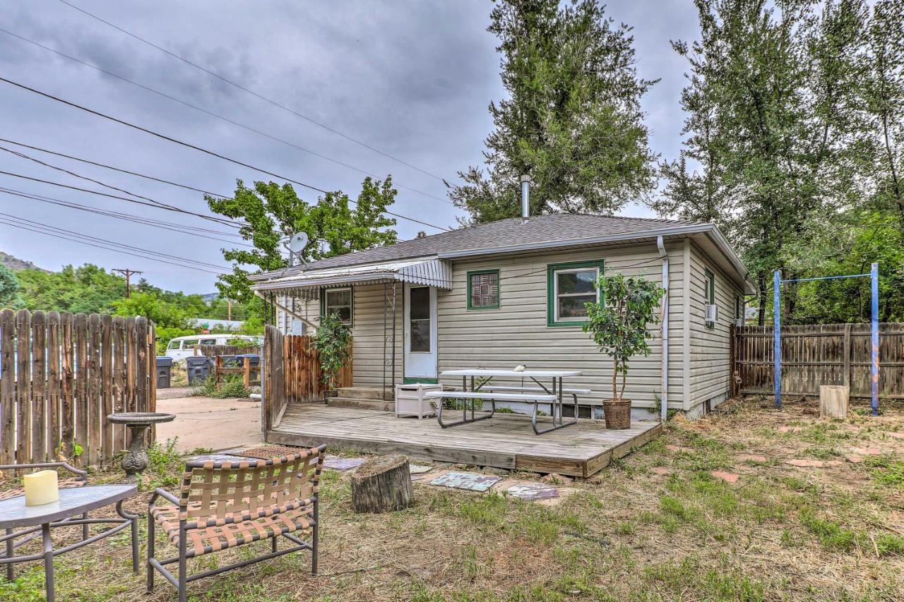 Relaxing Golden Getaway With Grill Less Than 1 Mi To Town! Exterior photo